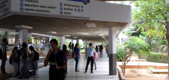 Universitarios y sociedad civil, los más vulnerables ante la falta de Estado de derecho en Venezuela