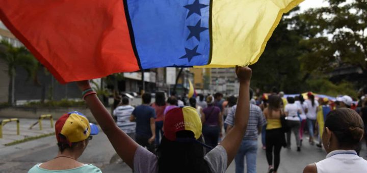 Advierten que la corrupción priva el derecho a la educación de calidad en Venezuela