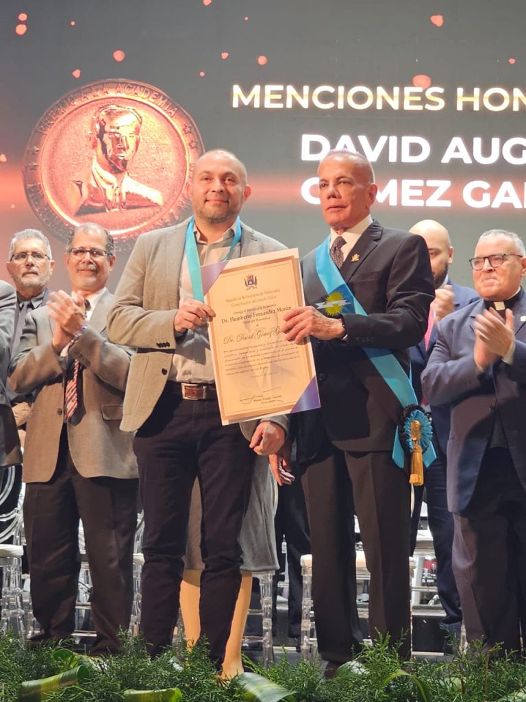 Reconocimiento a la libertad académica: Entregan Premio "Dr. Fernández Morán" por la labor ejercida desde el Zulia 